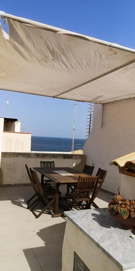 Sea-View Terrace & Bikes Moon Ortigia Holiday Home Szirakúza Kültér fotó